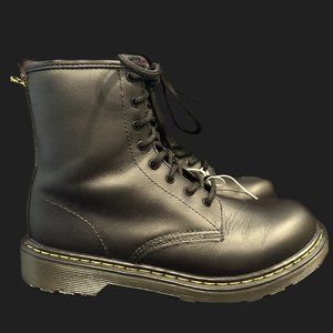 Doc Martens Youth Leather Lace Up  Black Boots Size 5